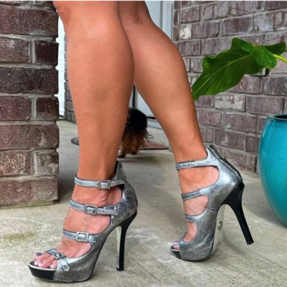 BEBE Gunmetal Silver High Heels w Leather Platform
